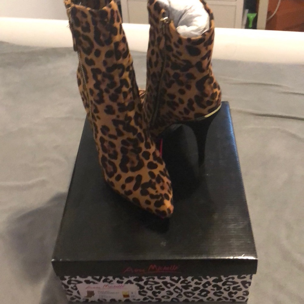 Leopard print (faux) Heels by Anne Michelle